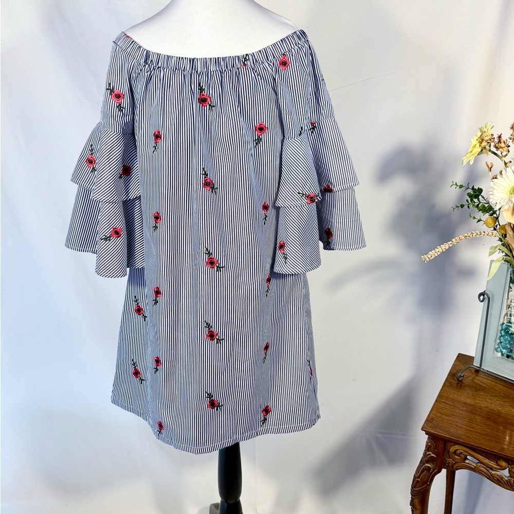 Betsey Johnson Off Shoulder Navy Stripe Embroidered Ruffle Sleeve Dress Sz 6💛 - Picture 7 of 11
